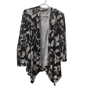 Essentials by Milano Black & White Patterned Open Front Cardigan | Size